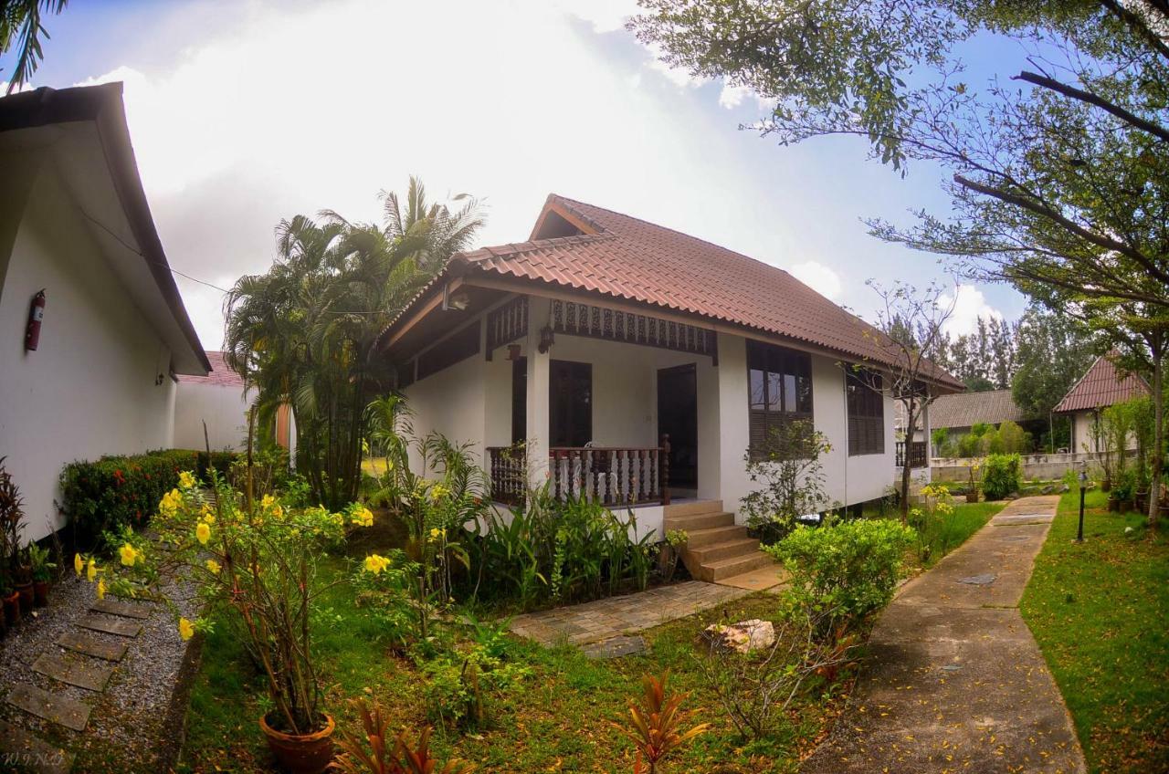 Chaiyo Resort Phuket Exterior foto
